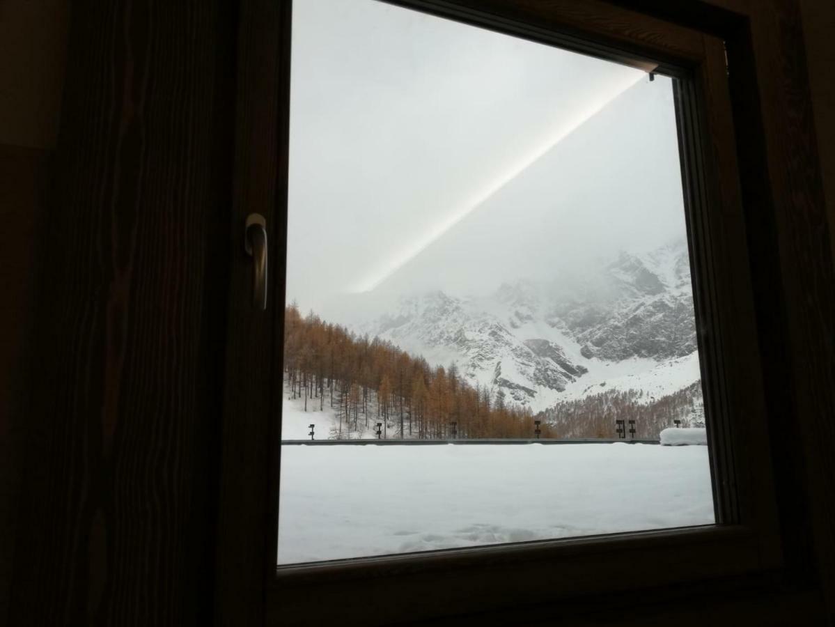 Cervinia Ski In Ski Out - Studio On The Slopes Breuil-Cervinia Luaran gambar