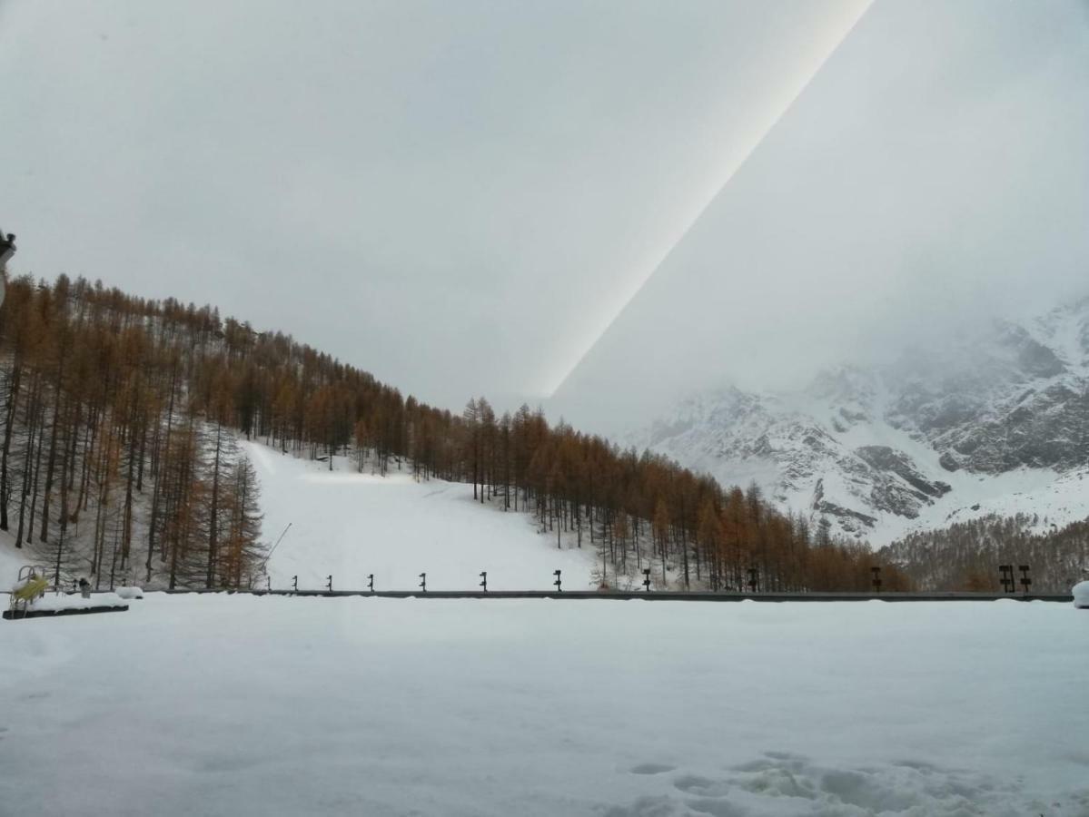 Cervinia Ski In Ski Out - Studio On The Slopes Breuil-Cervinia Luaran gambar